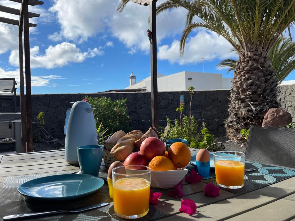 Villa Tropicana Playa Blanca  Ngoại thất bức ảnh