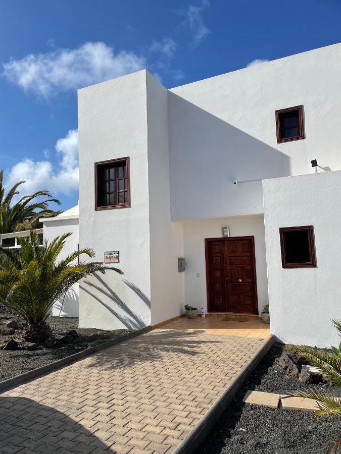 Villa Tropicana Playa Blanca  Ngoại thất bức ảnh