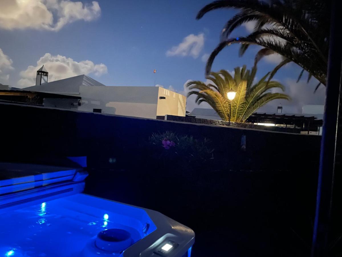 Villa Tropicana Playa Blanca  Ngoại thất bức ảnh
